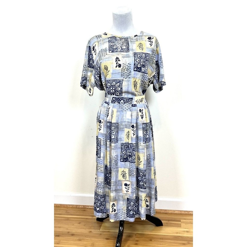 Vintage 90s Sag Harbor Petite Womens Sz S 2 Pc Skirt Set Blue Tan Graphic Floral